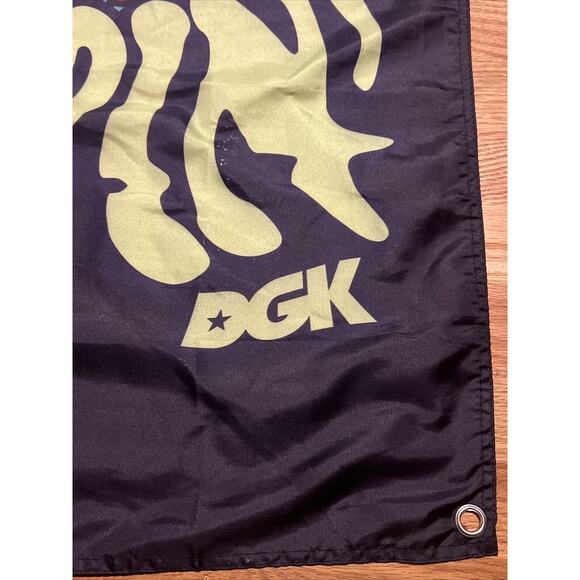 DGK Skateboards Trippin Banner Mushroom Psychedelic NWT 48x29 - Picture 4 of 7